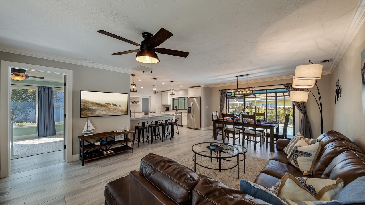 Photo of Livingroom in Bay Isle