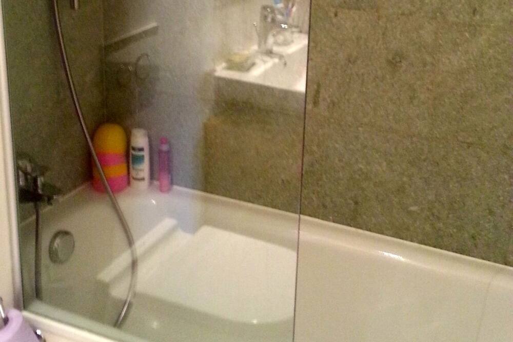 Photo of Bathroom in Champfer