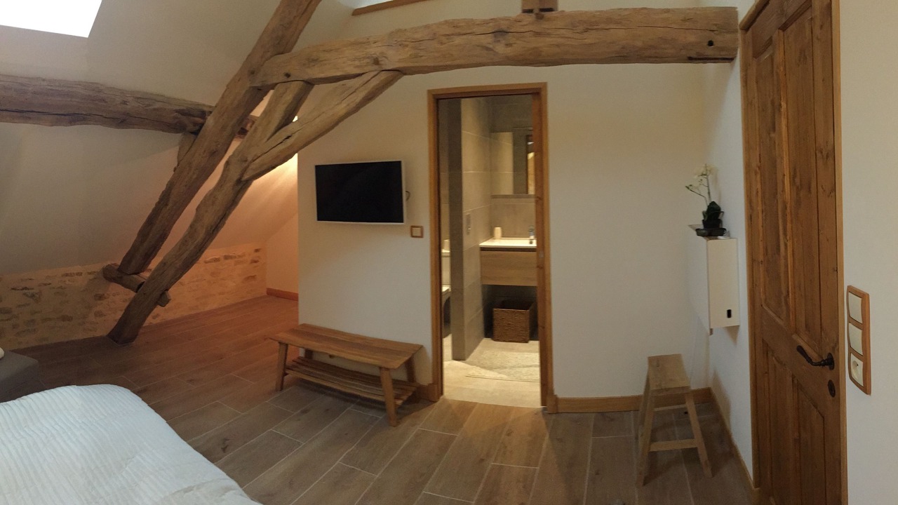 Photo of Bedroom in Vezelay