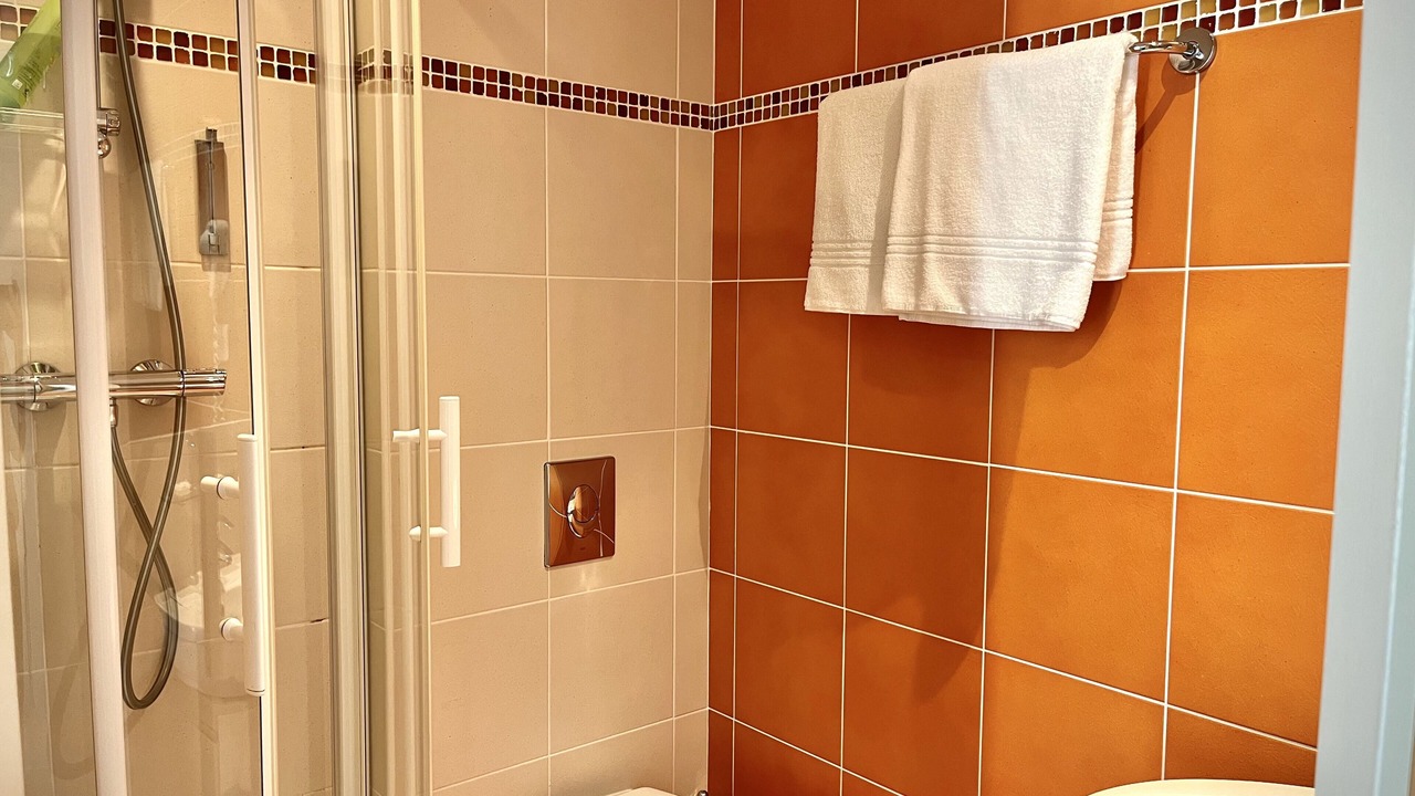 Photo of Bathroom in Dinard