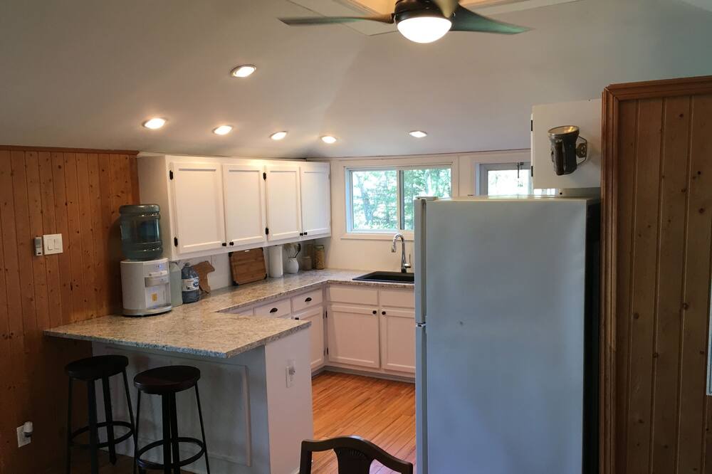Photo of Kitchen in Byng Inlet