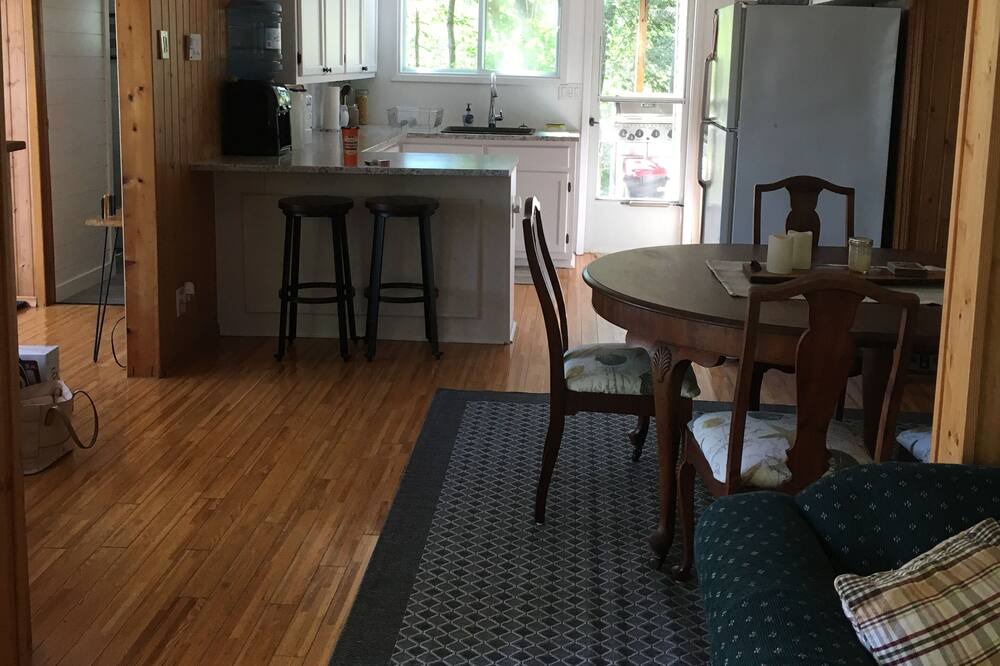 Photo of Kitchen in Byng Inlet