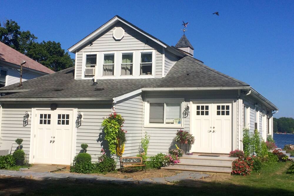 Photo of Outdoor in Conneaut Lakeshore