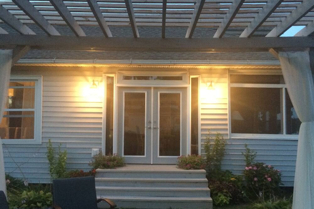 Photo of Outdoor in Conneaut Lakeshore
