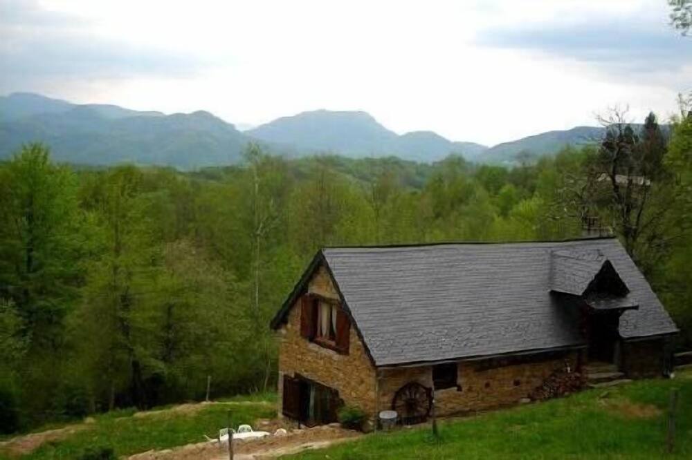 Photo of Outdoor in Aleu