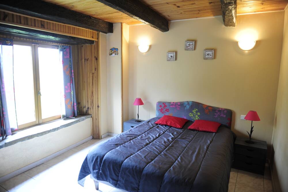 Photo of Bedroom in Aleu