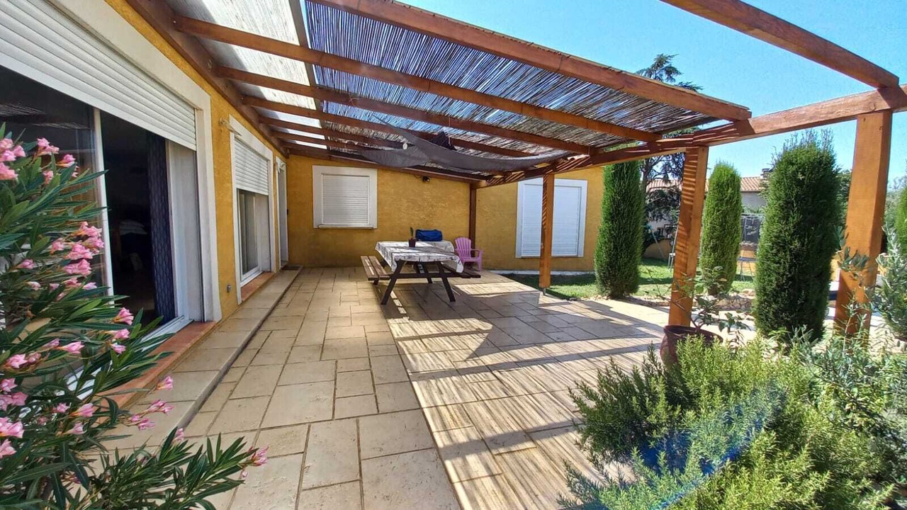 Photo of Patio Balcony in Aubord
