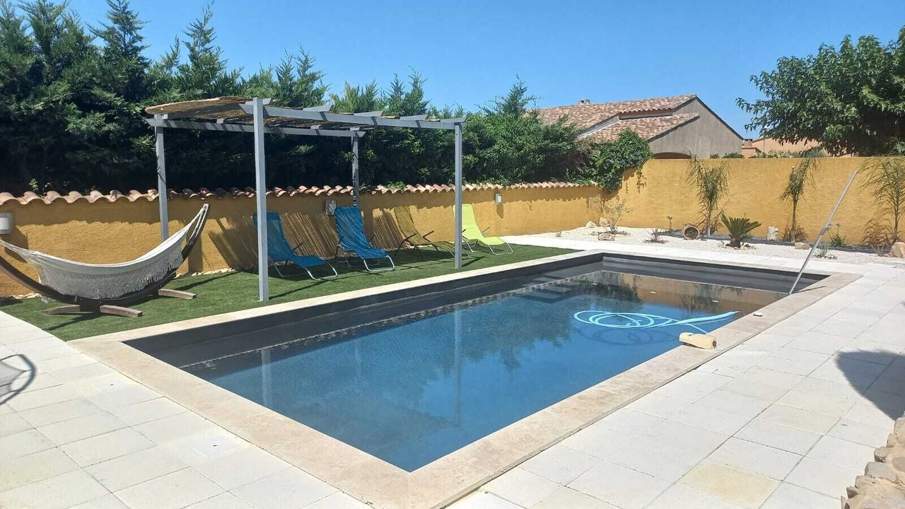 Photo of Outdoor in Aubord