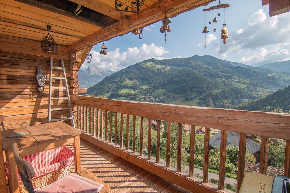 Photo of Patio Balcony in Les Clefs