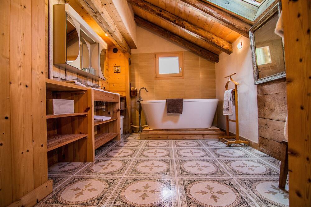 Photo of Bedroom in Les Clefs