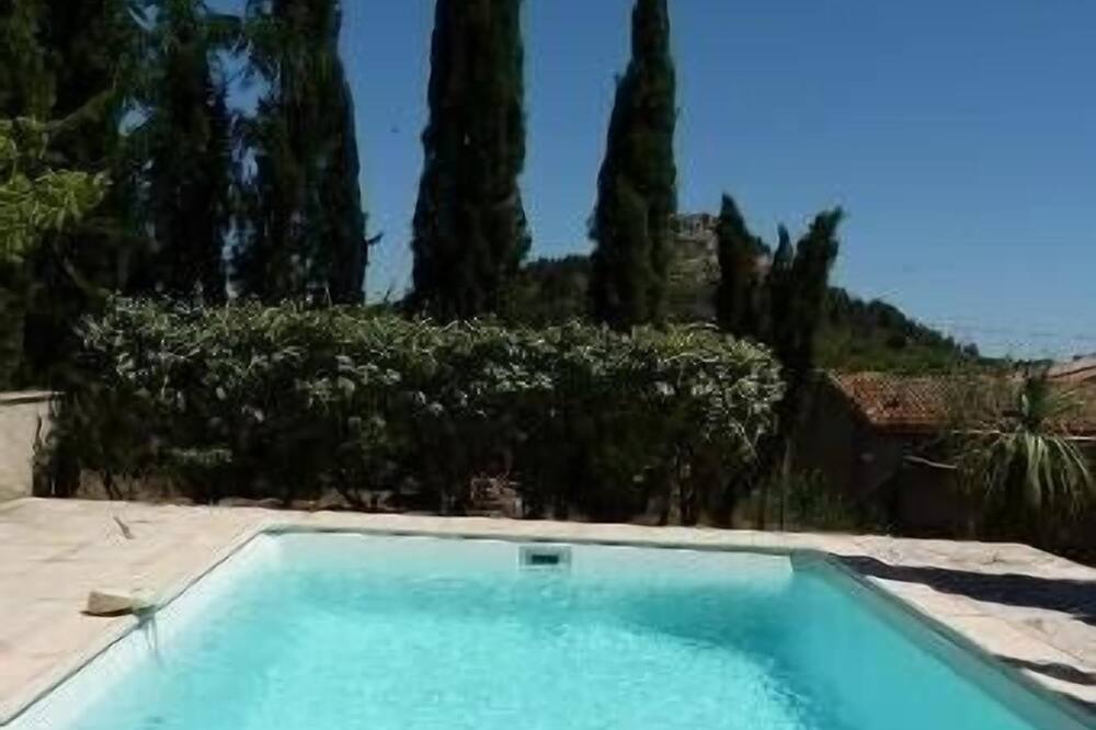 Photo of Outdoor in Montseret