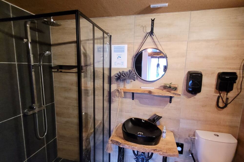 Photo of Bathroom in Folkling