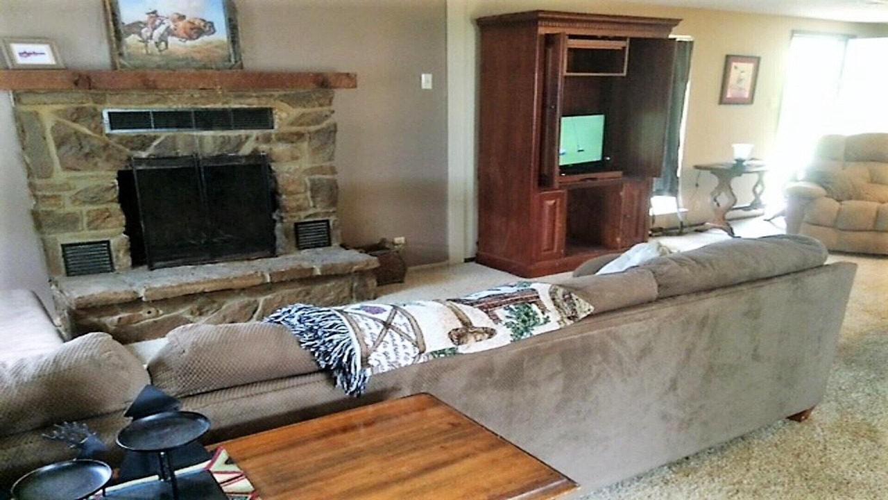 Photo of Livingroom in Skiatook