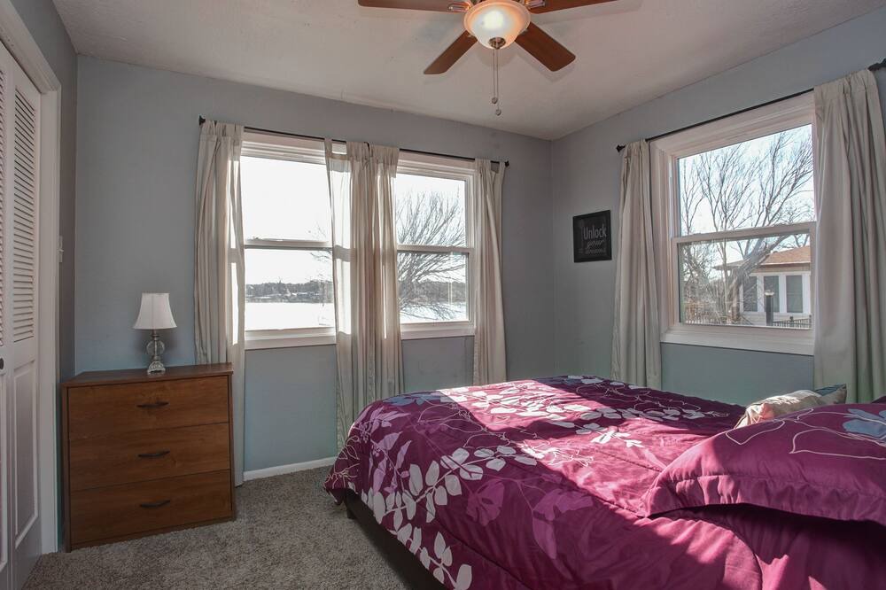 Photo of Bedroom in Azle