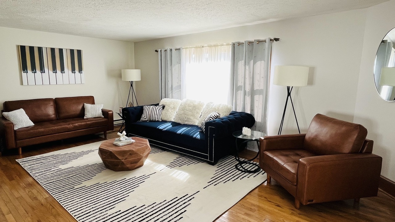 Photo of Livingroom in Fairport