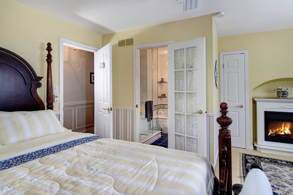 Photo of Bedroom in Louth