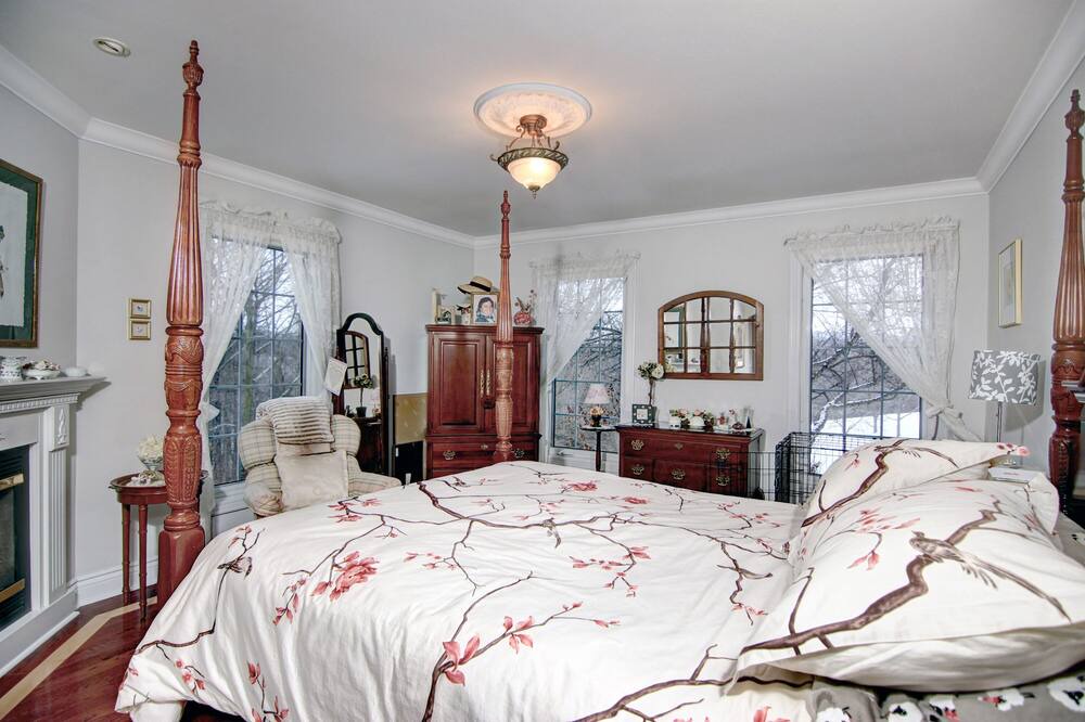 Photo of Bedroom in Louth