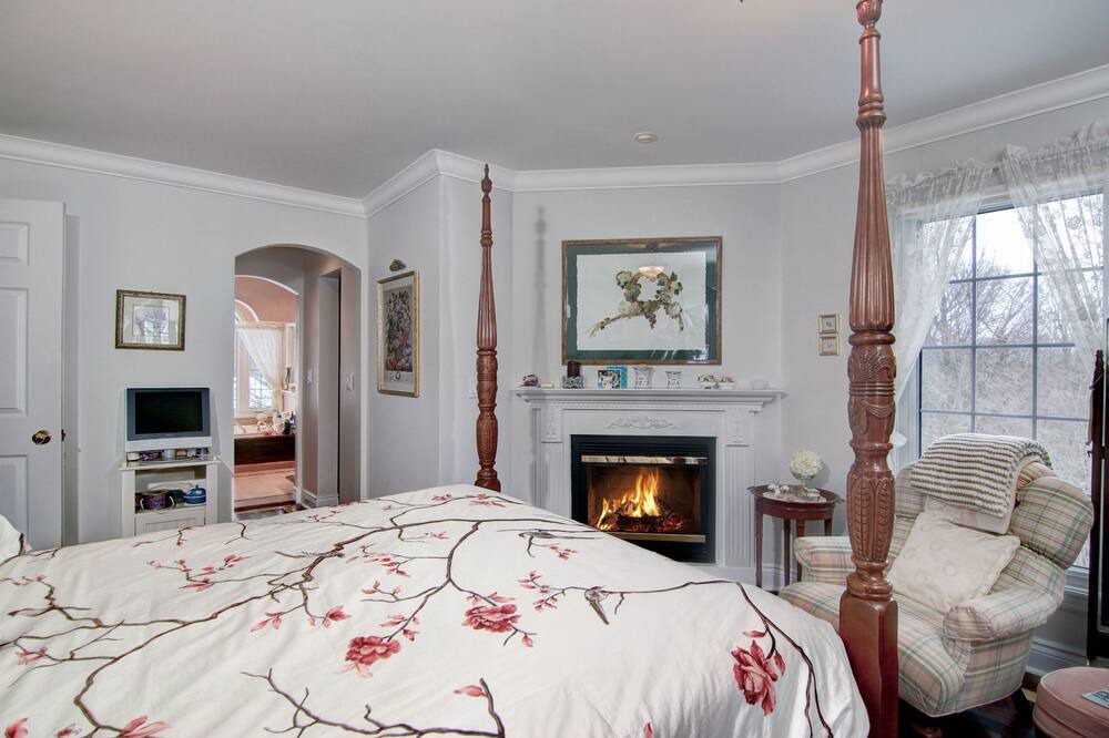 Photo of Bedroom in Louth
