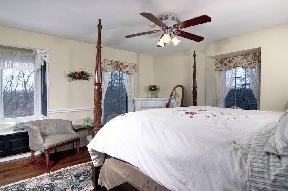 Photo of Bedroom in Louth