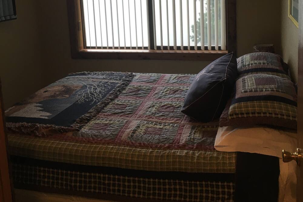 Photo of Bedroom in Bonner County