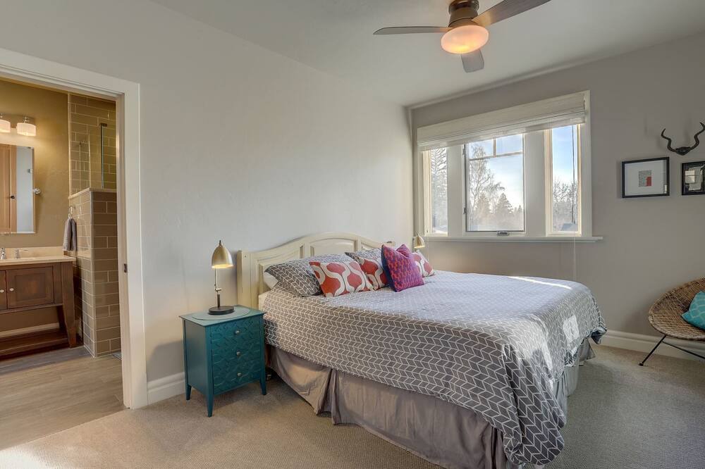 Photo of Others in River Terrace