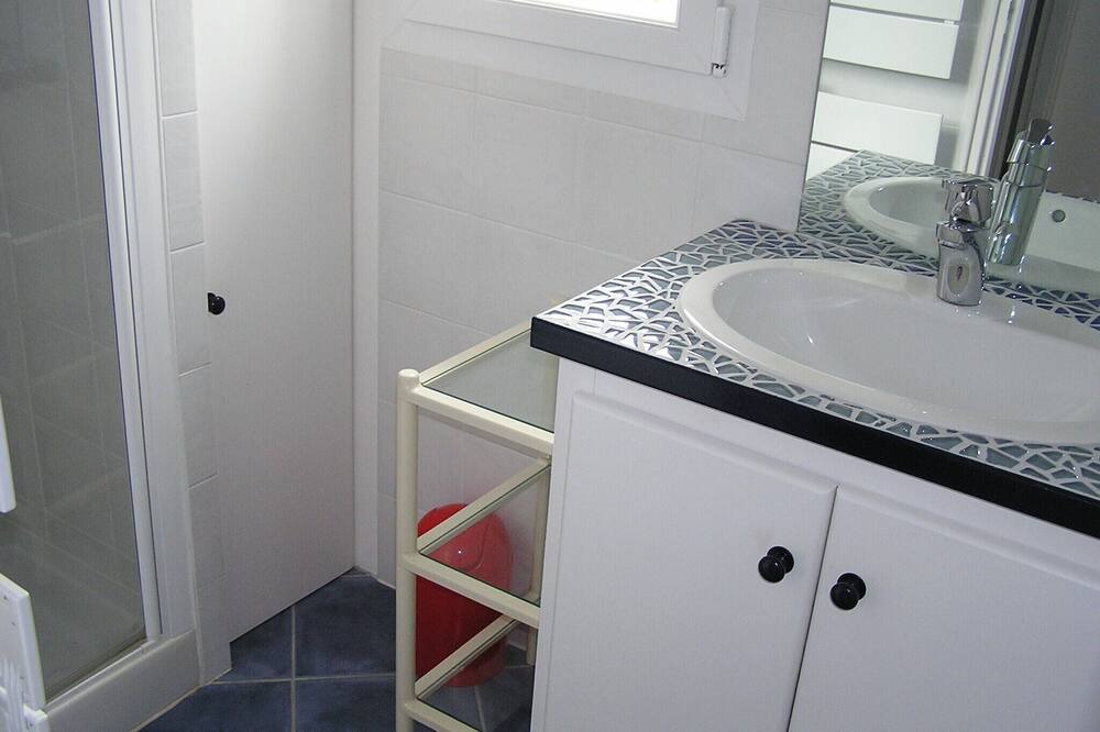 Photo of Bathroom in Noirmoutier-en-l'Ile