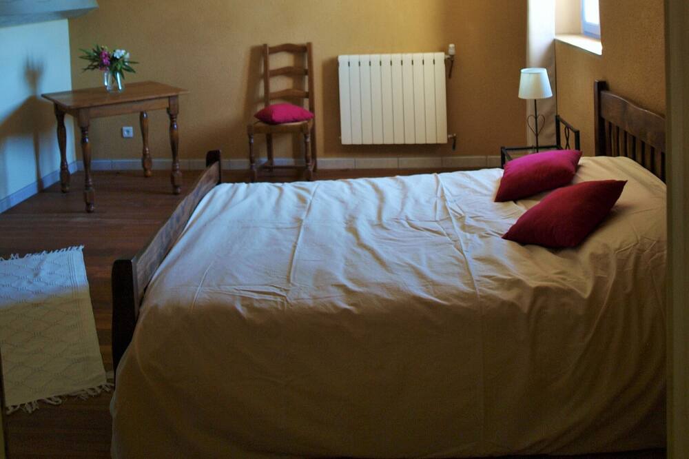 Photo of Bedroom in Paraza
