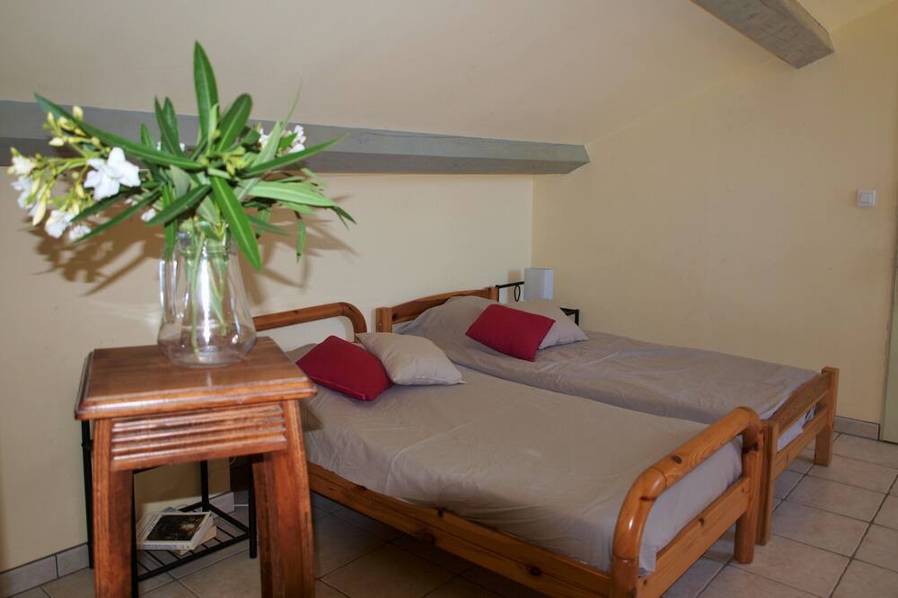 Photo of Bedroom in Paraza