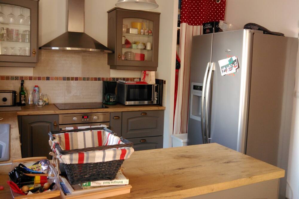 Photo of Kitchen in La Ville-es-Nonais