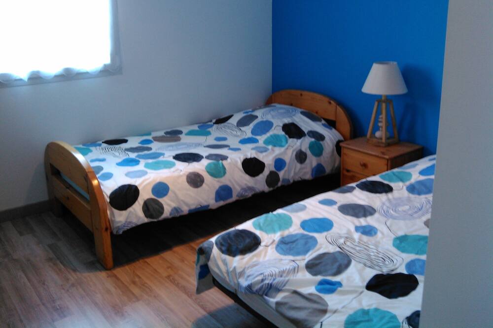 Photo of Bedroom in La Ville-es-Nonais