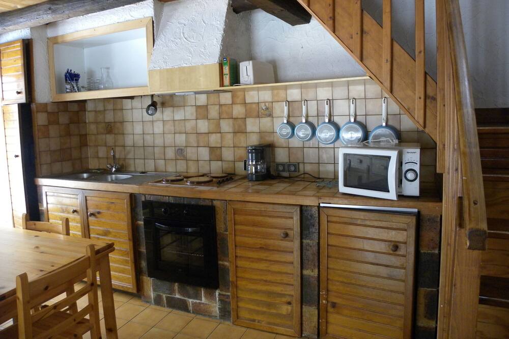 Photo of Kitchen in Cazeaux-de-Larboust