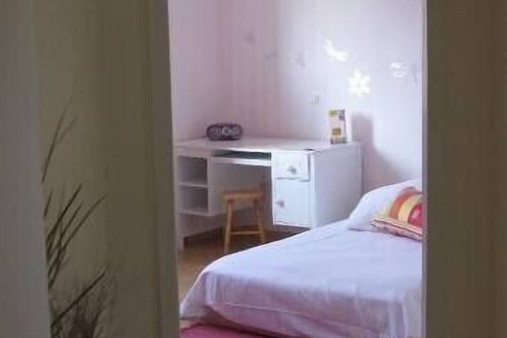 Photo of Bedroom in Cournonsec