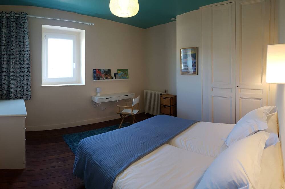 Photo of Bedroom in Fecamp