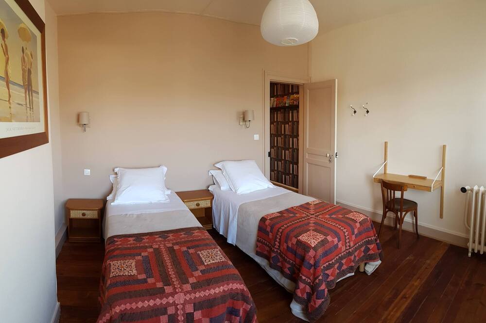 Photo of Bedroom in Fecamp