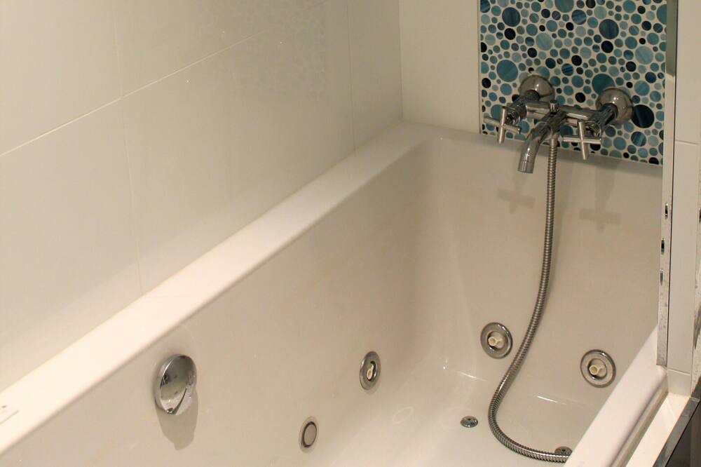 Photo of Bathroom in Le Pouliguen