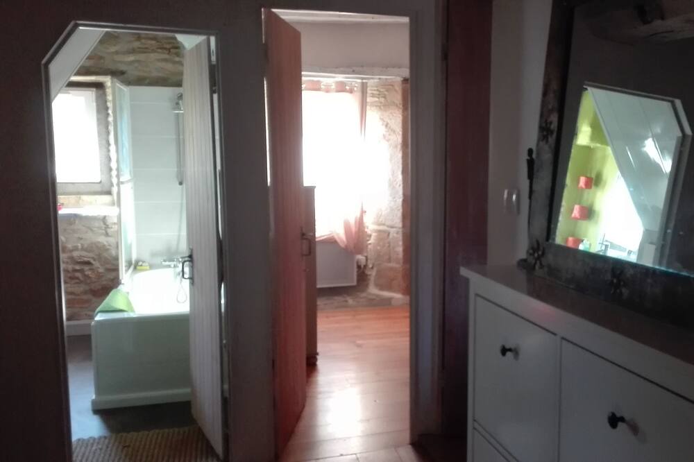 Photo of Bedroom in Plumaudan