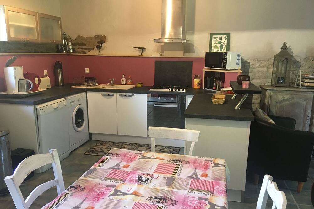 Photo of Kitchen in Plumaudan