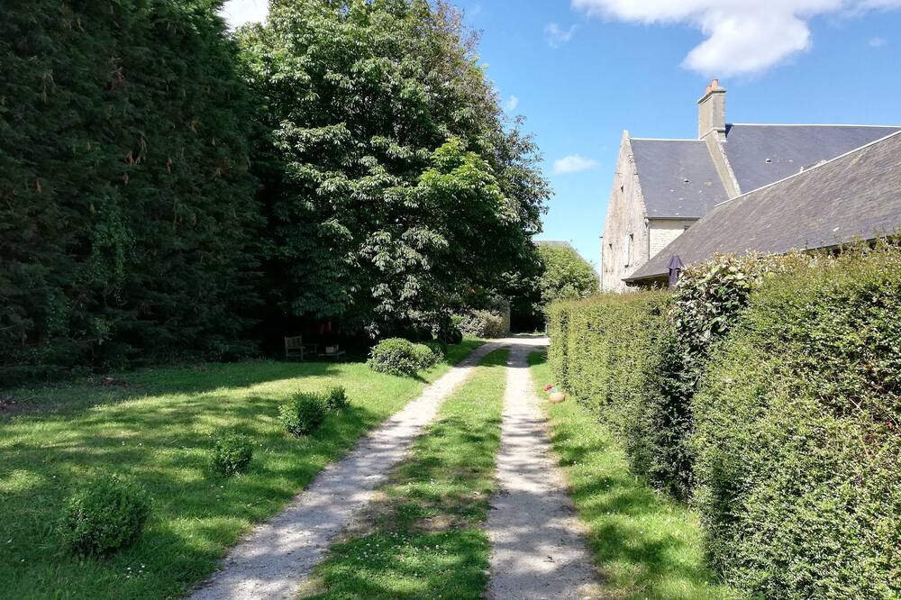 Photo of Outdoor in Sainte-Honorine-des-Pertes