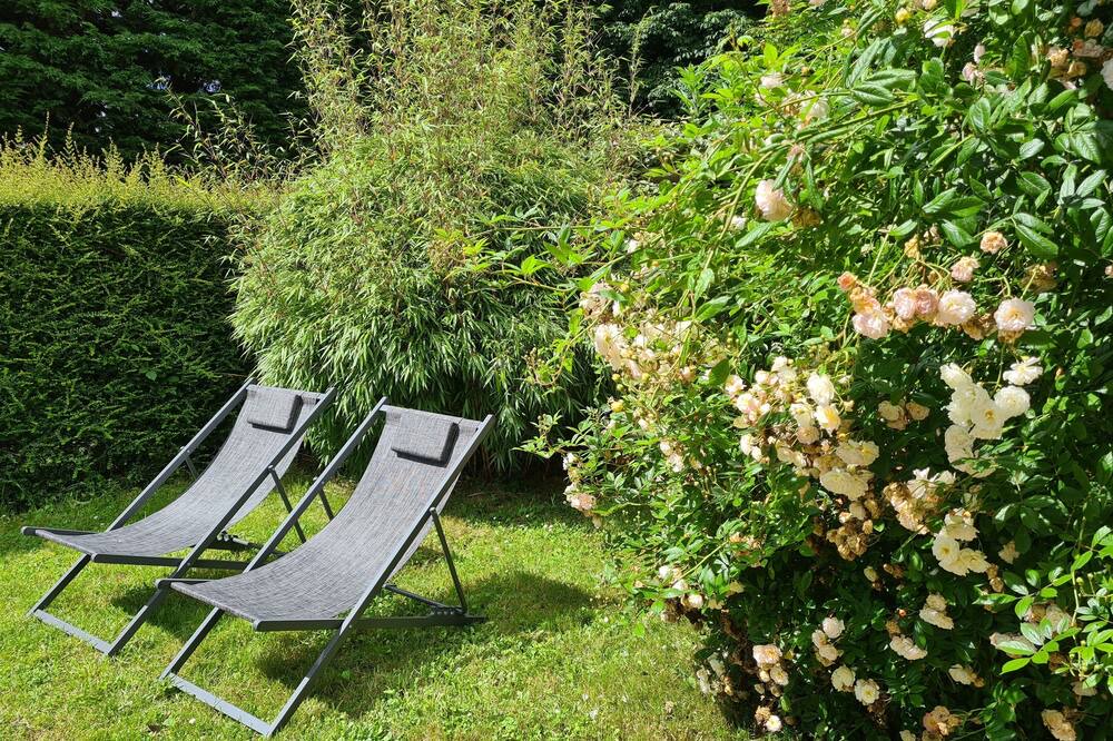 Photo of Outdoor in Sainte-Honorine-des-Pertes