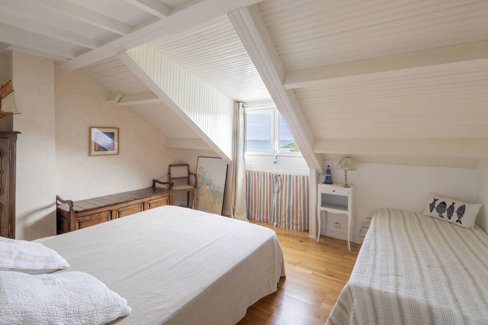 Photo of Bedroom in Saint-Jacut-de-la-Mer
