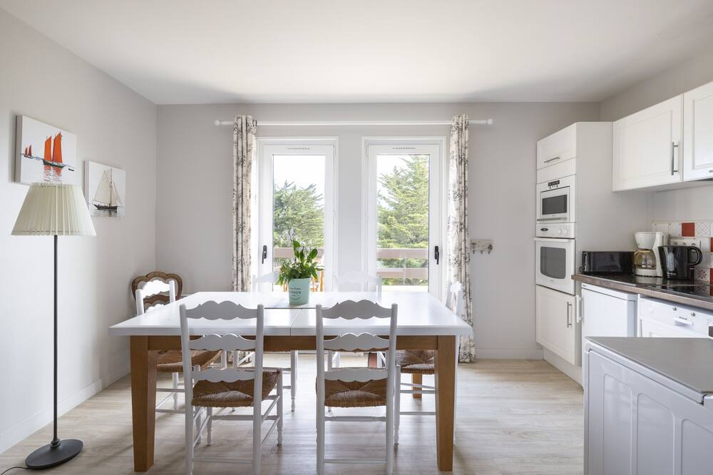 Photo of Kitchen in Saint-Jacut-de-la-Mer