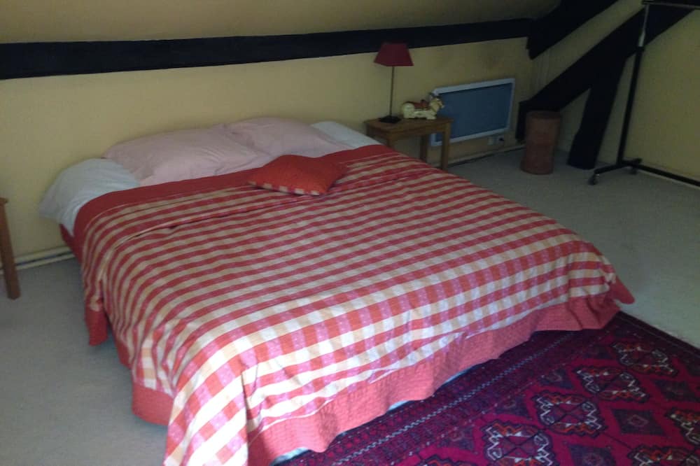 Photo of Bedroom in Chateau-Landon
