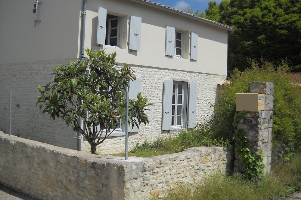 Photo of Outdoor in Nieul-sur-Mer