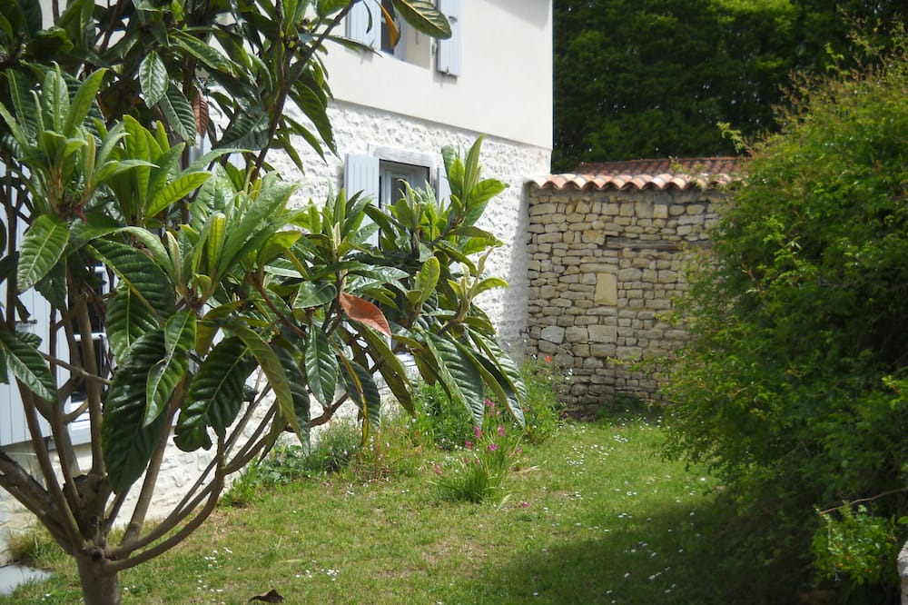Photo of Outdoor in Nieul-sur-Mer