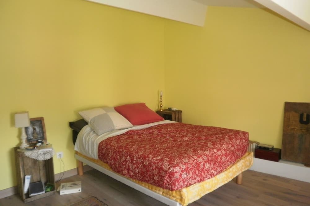 Photo of Bedroom in Nieul-sur-Mer