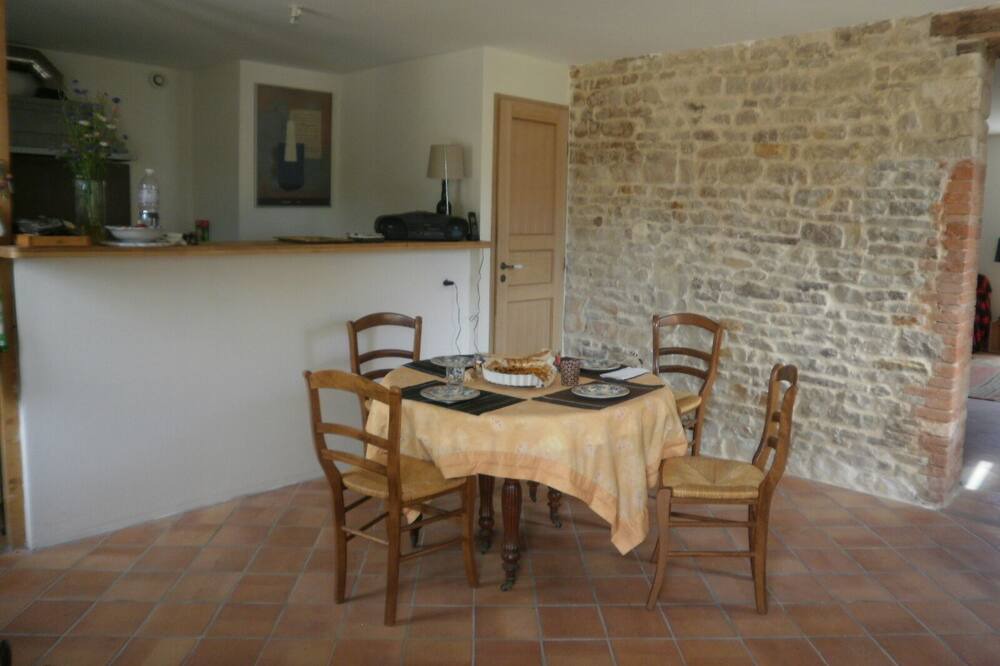 Photo of Kitchen in Nieul-sur-Mer