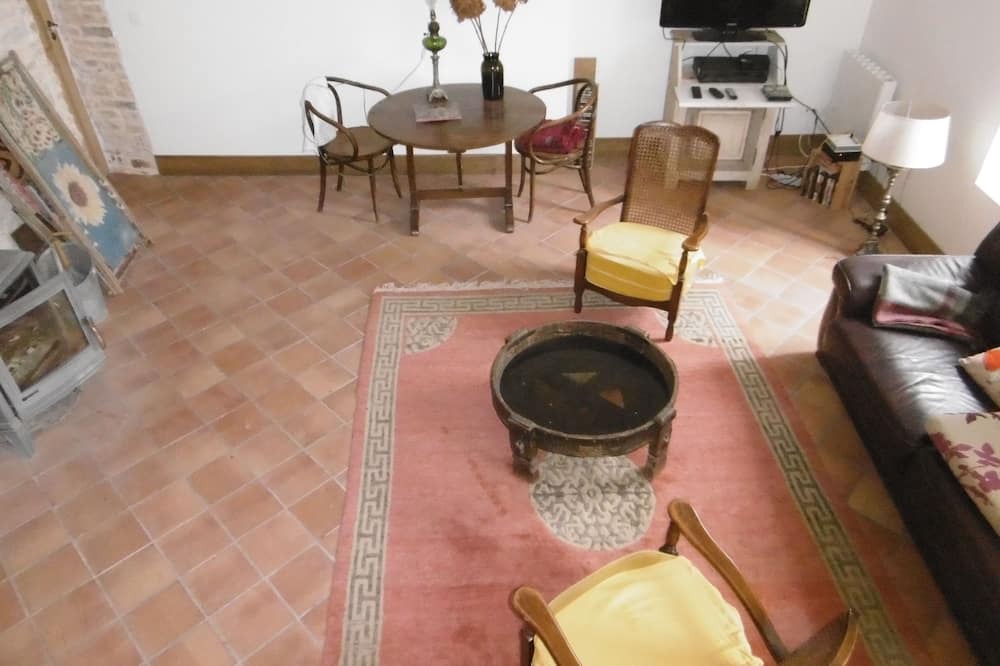 Photo of Livingroom in Nieul-sur-Mer