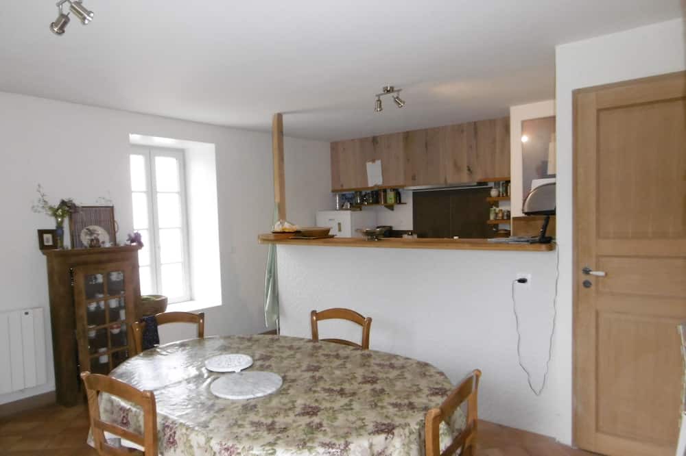 Photo of Kitchen in Nieul-sur-Mer