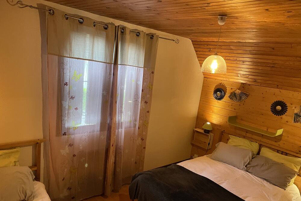 Photo of Bedroom in Cauterets