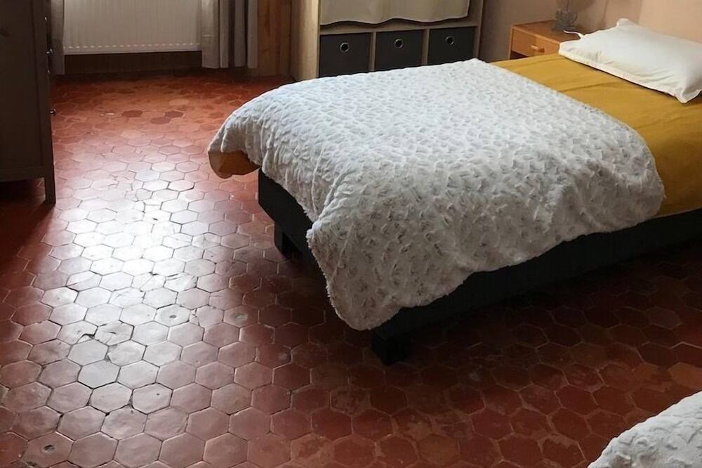 Photo of Bedroom in Beauvezer